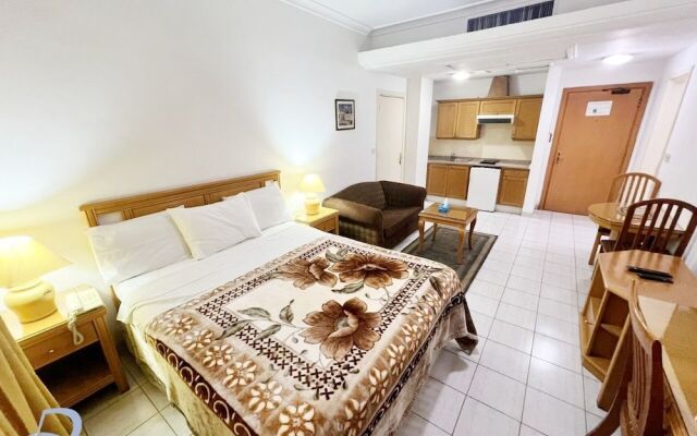 Delmon Suites