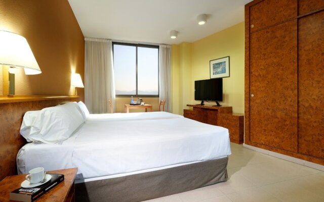 Hesperia Sant Joan Suites