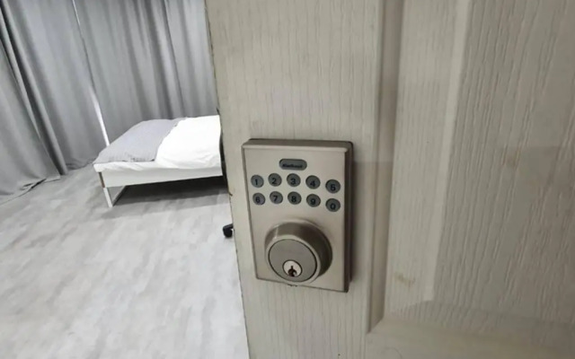 Private Modern Room in center of the city