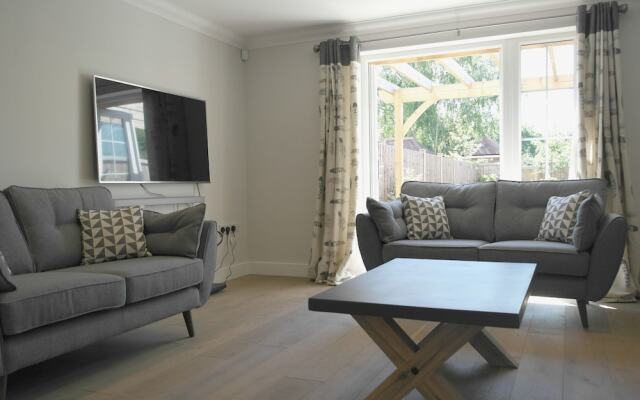 Westhampnett House , Chichester 492113