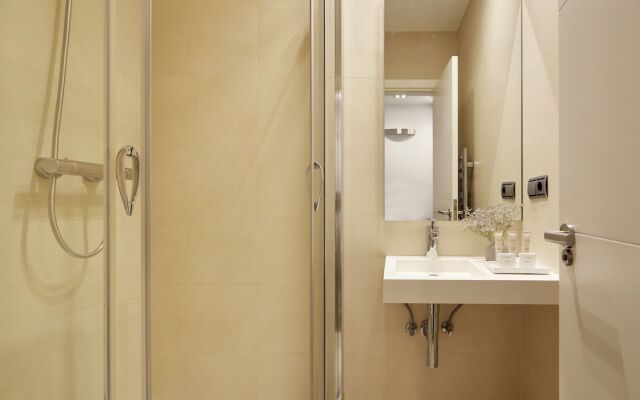 Marina Apartment by FeelFree Rentals