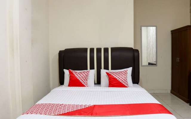 Lenggogeni House by OYO Rooms