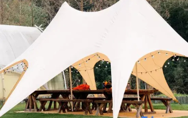 Hezi | Starry Skies • Hot Springs • Private Baths • Luxury Glamping Retreat