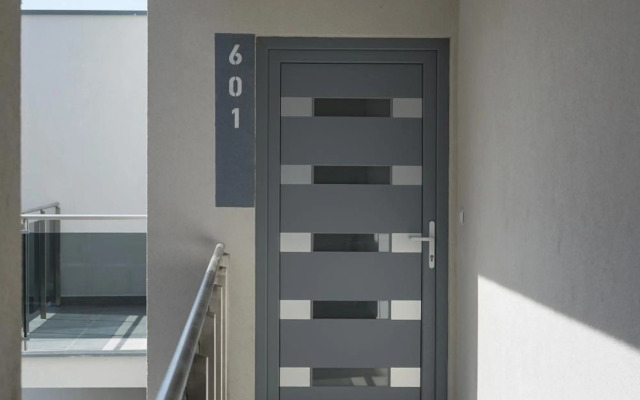 Central Apartment Budapest ~ Roof Terrace/AC/Indoor parking