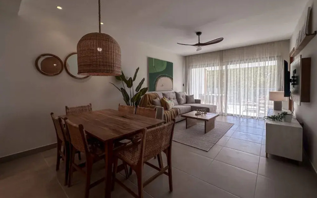 Spectacular Golf Front 3BR Apartment!