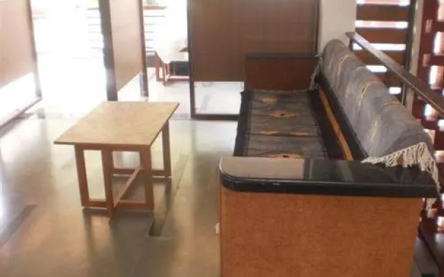 Hotel Devarshi Maheshwar