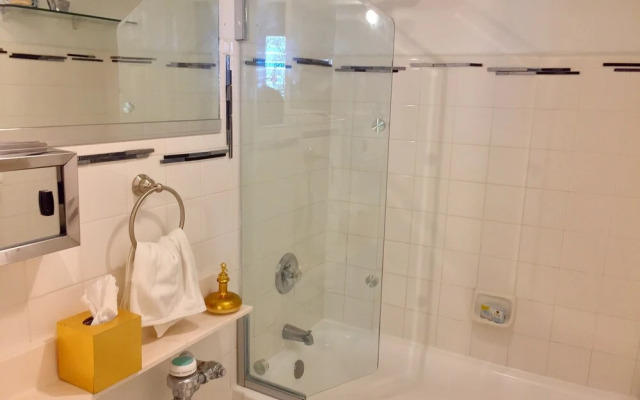 Presidential Suite I