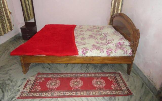 Maa Tarini Guest House