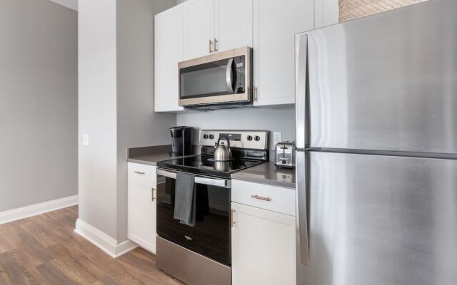 Mint House Columbus - Capitol Square