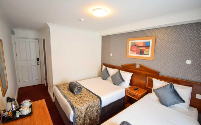 Pembridge Palace Hotel
