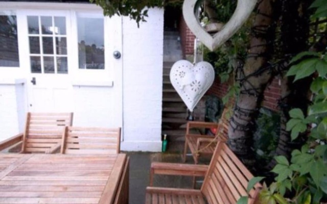 4 Bedroom Flat In Notting Hill
