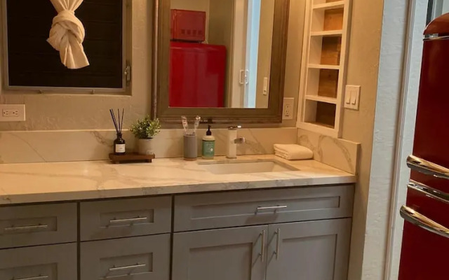 Sandy Toes Getaway in Kona