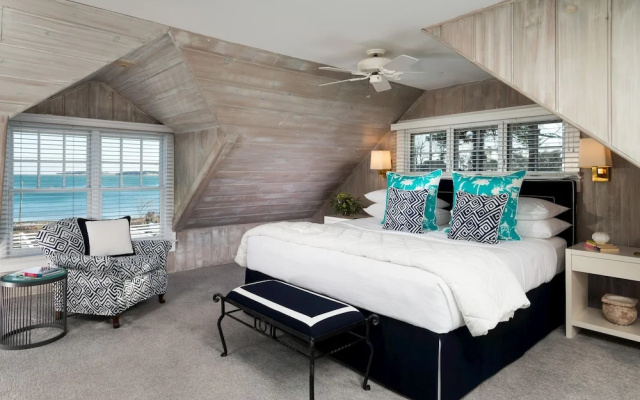 A Little Inn on Pleasant Bay