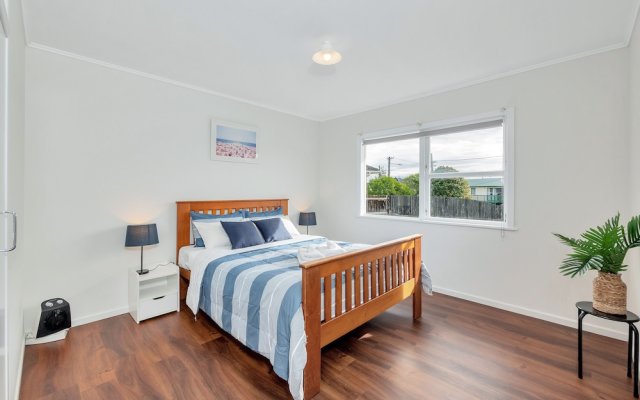 Spacious 3 Bedroom Near Middlemore