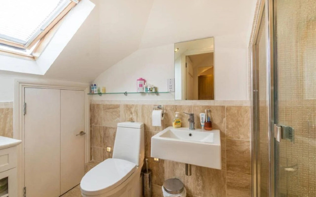 Adorable Studio in Maida Hill