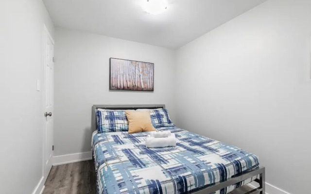 Upscale 2BR With King Bed-prime Location