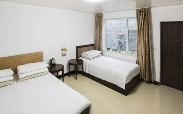 Changbai Dajun Hotel