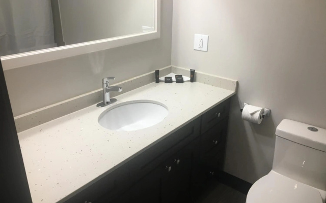 Homestead Inn & Suites