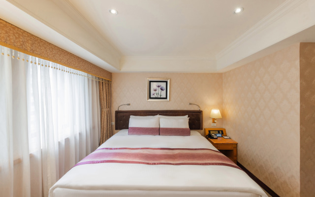 Cosmos Hotel Taipei
