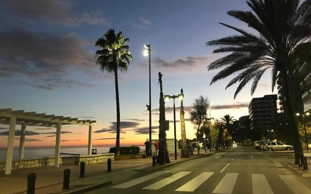 25-Modern Apartment in Paseo Maritimo, Fuengirola!
