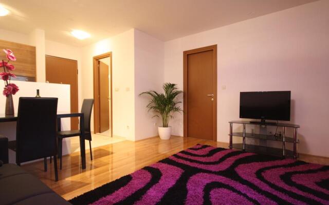 Apartments Maja