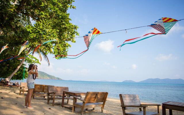 The Tropical Beach Resort