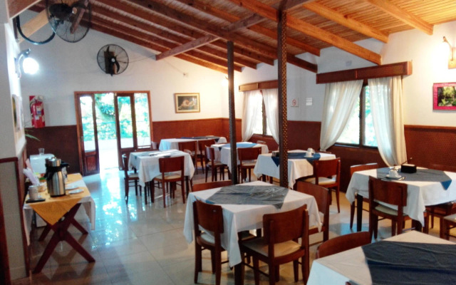 Hosteria La Cabaña