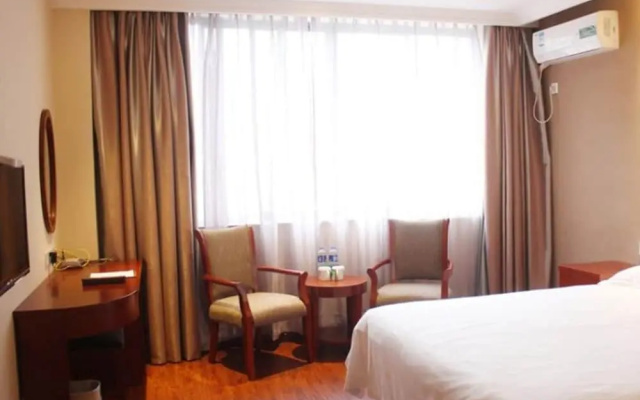 Greentree Inn Lianyungang Donghai New Bus Station Express Hotel