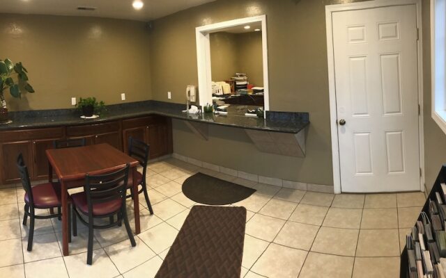 Relax Inn of Medford