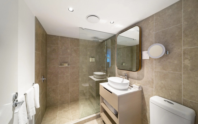 voco Gold Coast by IHG