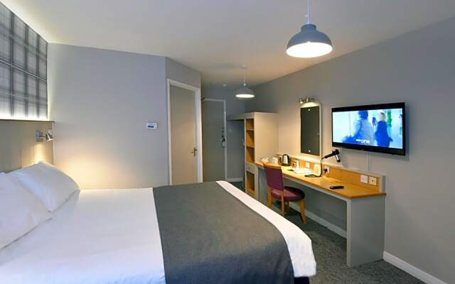 Waterside by Greene King Inns