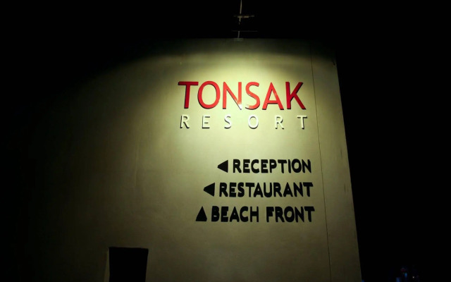 Tonsak Resort