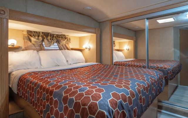 Far West RV Park and Cabins