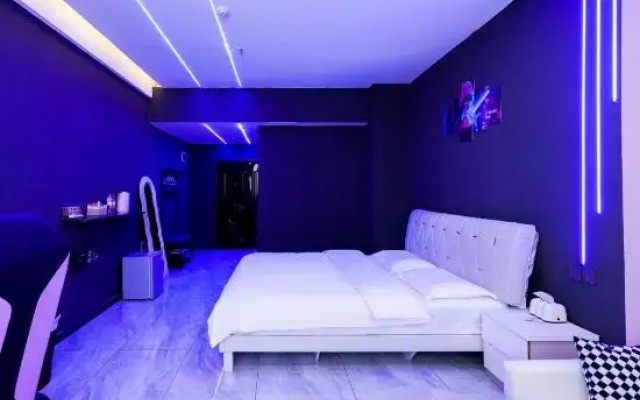 Lumanman E-sports Homestay