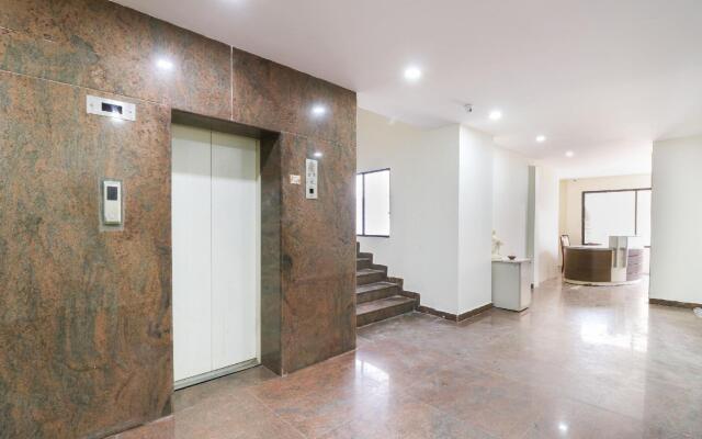 OYO The Royal International Hotel