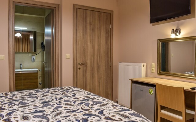 Elia Deluxe Accommodation