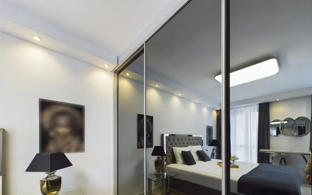 Apartment With Parking by Renters