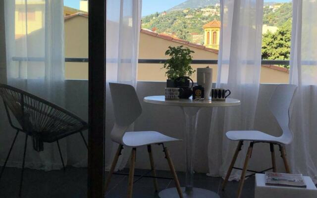 Appartement Menton, 2 pièces, 4 personnes - FR-1-196-282