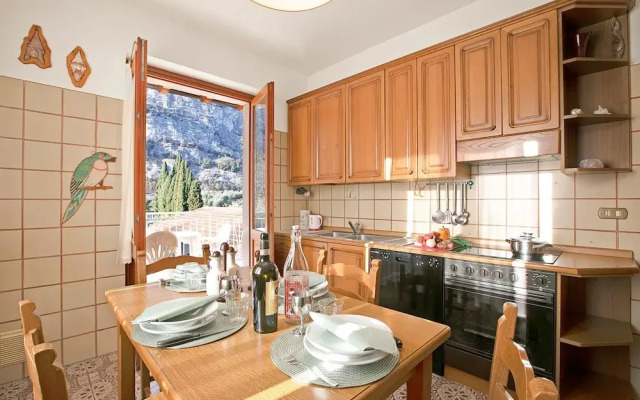 Albatros in Dro With 2 Bedrooms and 1 Bathrooms