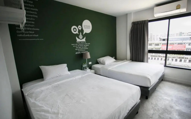 Yaks House Hostel