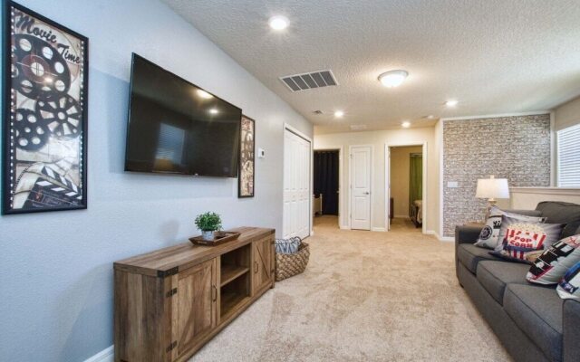 Solterra - 5 Bedrooms Townhome w/Spashpool-7041SR