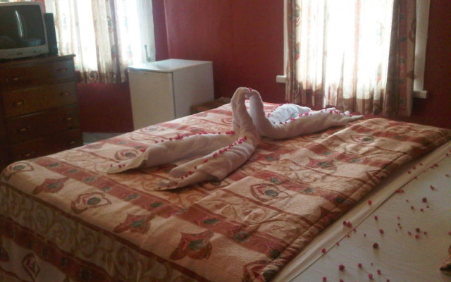 Treasure's Comfort Inn