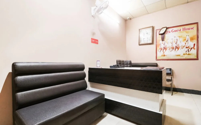 Oyo 49824 Dhingra Guest House