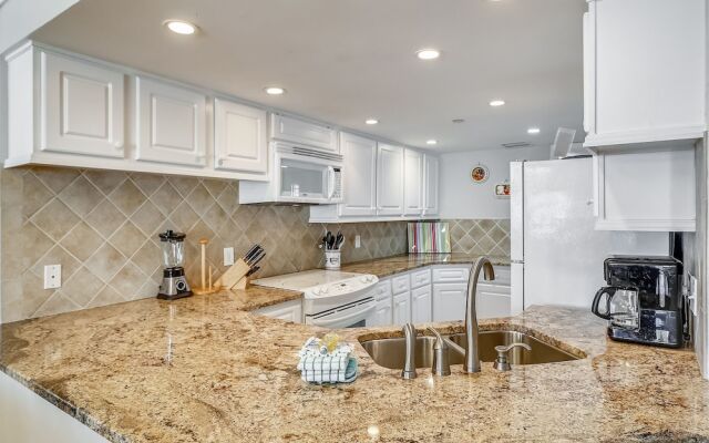 Inlet Reef 516 2 Bedroom Condo by RedAwning