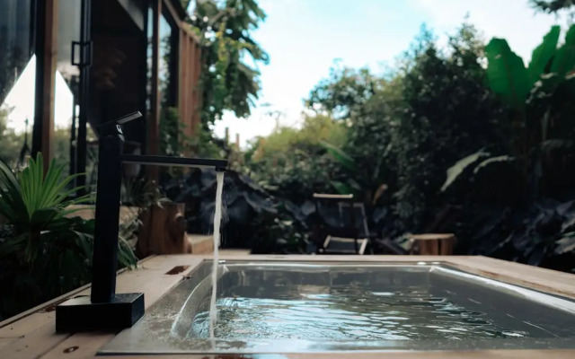 TEVA Glamping & Retreat
