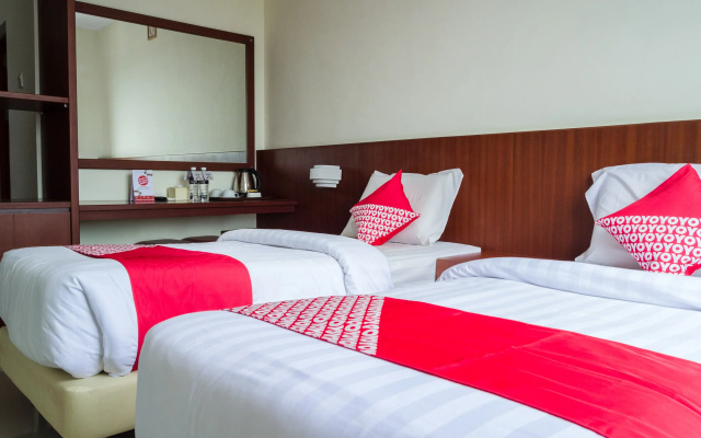 OYO 775 Aviari Hotel