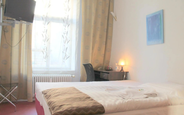Misa Hotel