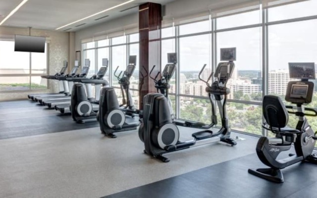 Global Luxury Suites at Spring Hill