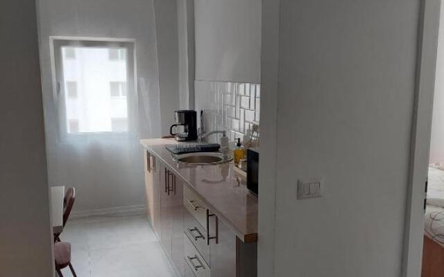 Ela's apartment