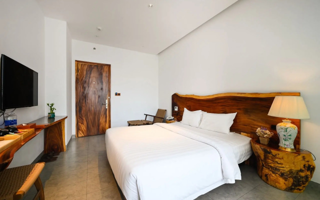 Sky Gem Central Hotel